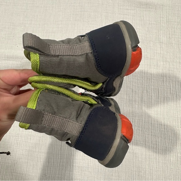 Keen Kids' Green and Navy Snow Boots - Picture 5 of 9